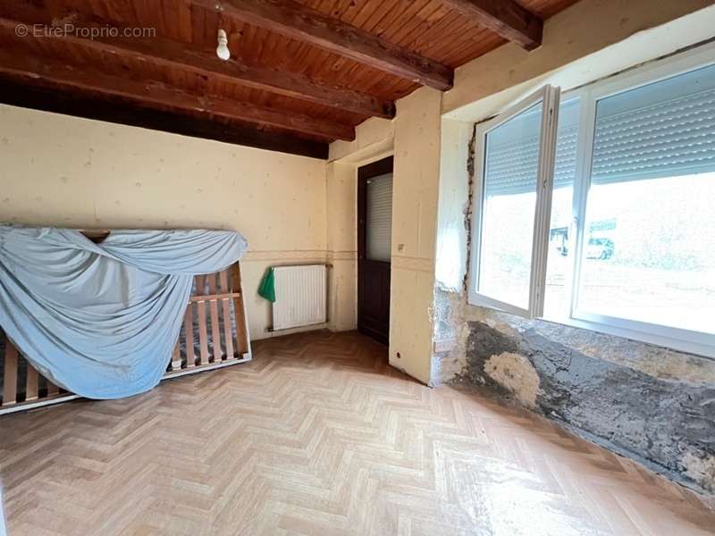 Maison à SAINT-CARREUC