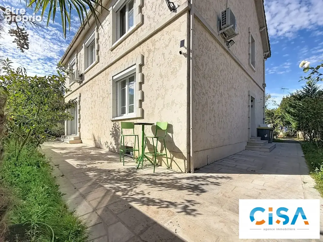Maison 9 pièces 225 m² à vendre à Verneuil-En-Halatte (60550) - photo 1