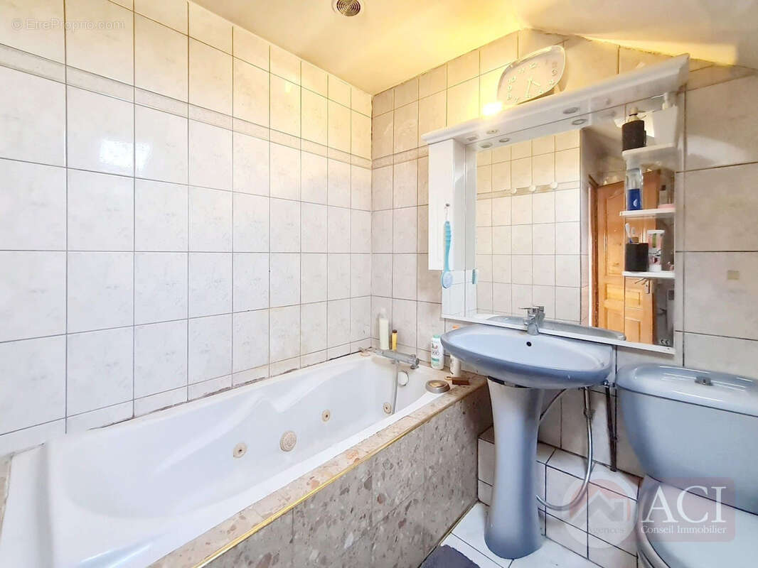 Maison à SAINT-DENIS