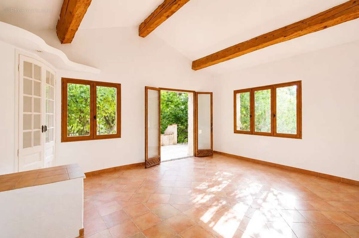 Maison à SAINT-MARTIN-DU-VAR