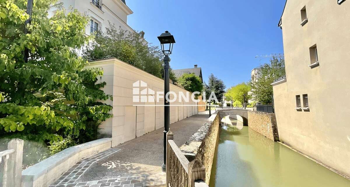 Appartement à LE PLESSIS-ROBINSON