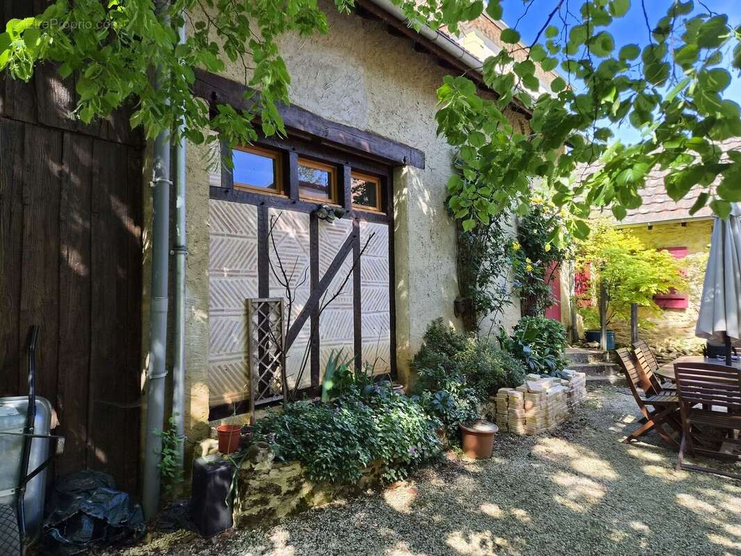 20260427112243 - Maison à SAINTE-ALVERE