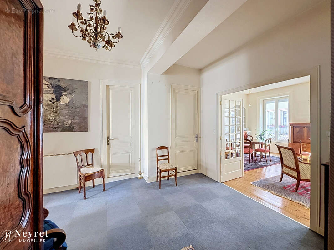 Appartement à SAINT-ETIENNE