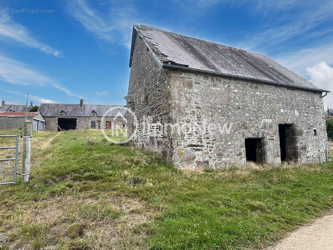 Authentique longere a renover de 159 m2 au sol sur terrain d environ 2600 m2 - photo 11