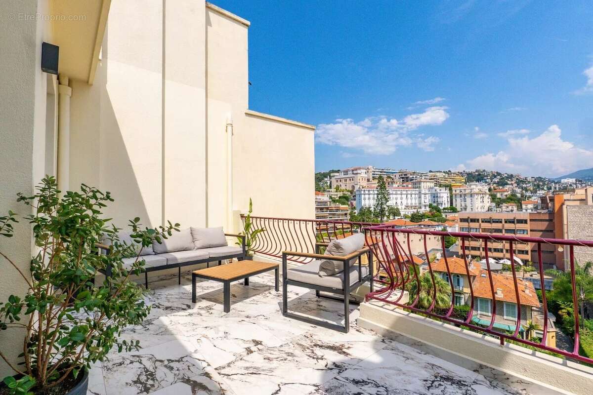 Appartement à NICE