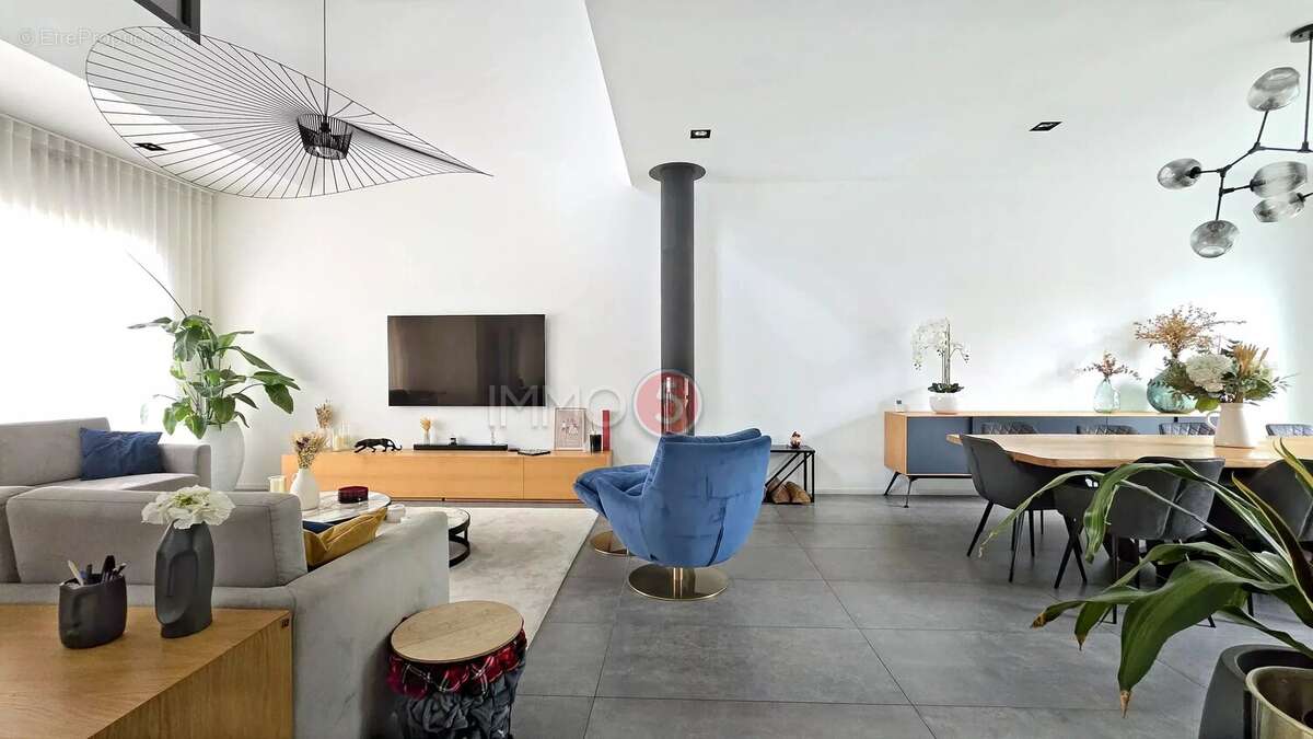 Maison à LES PAVILLONS-SOUS-BOIS