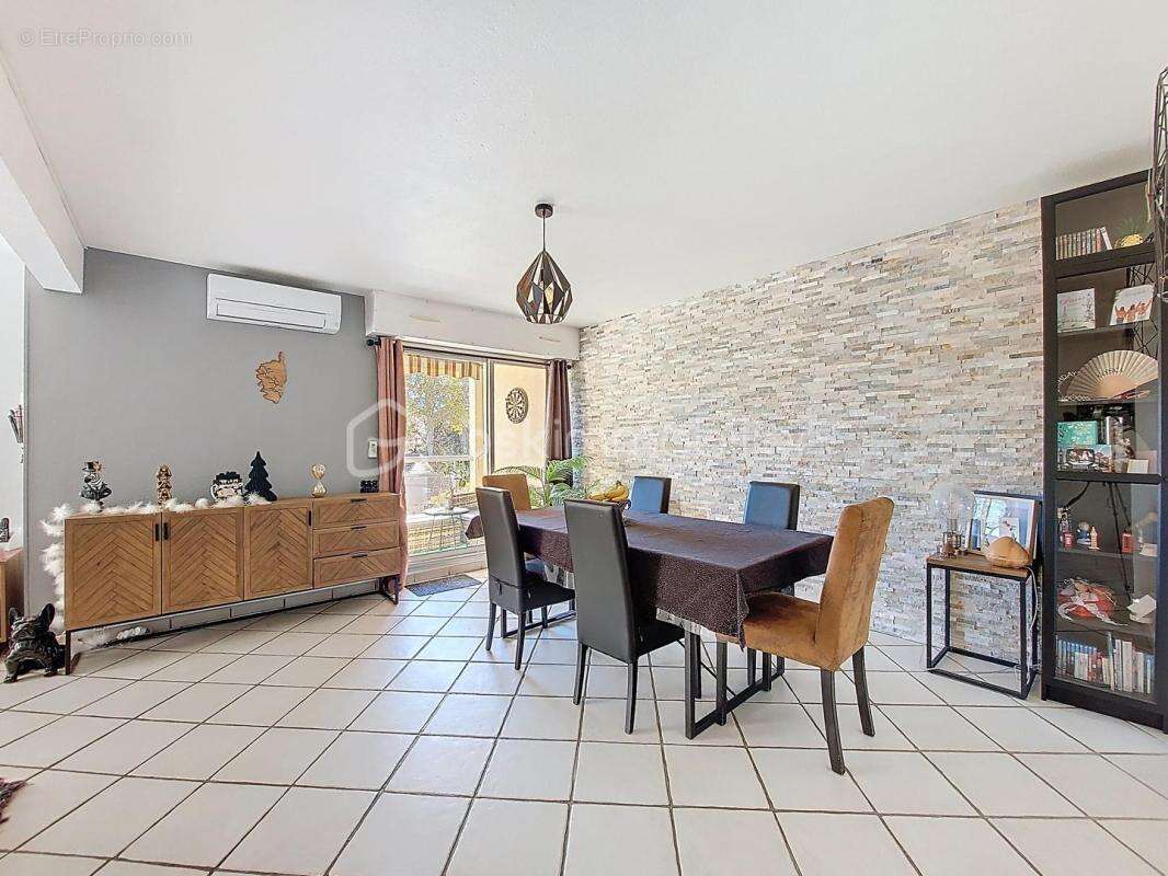 Bel appartement renove - photo 2
