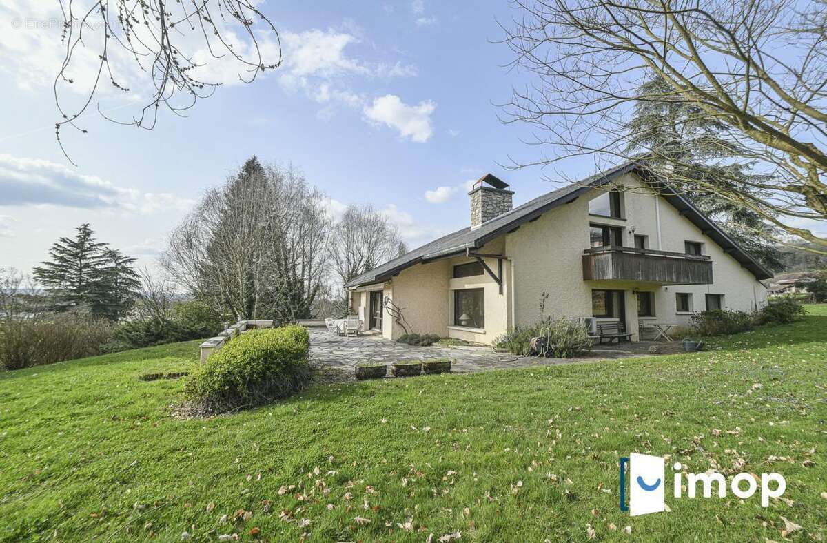 Maison à SAINT-GENIX-SUR-GUIERS