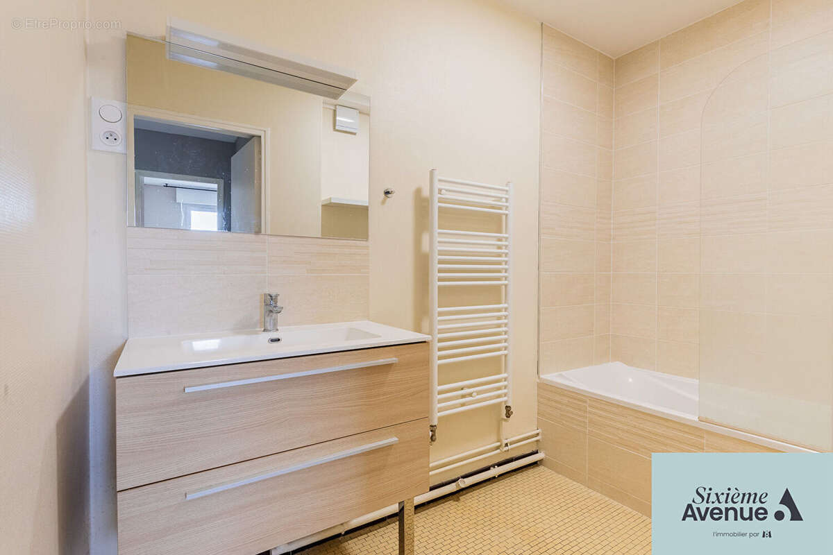 Appartement à SAINTE-GENEVIEVE-DES-BOIS