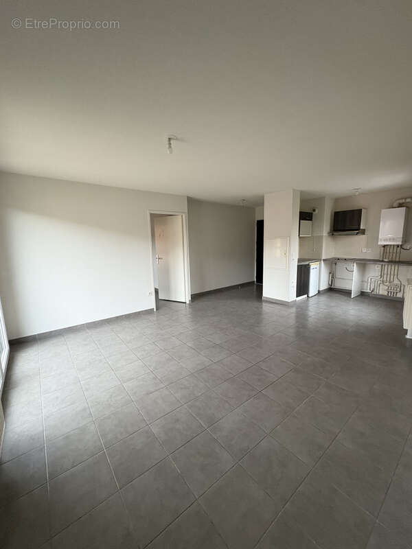 Appartement à FOLLAINVILLE-DENNEMONT