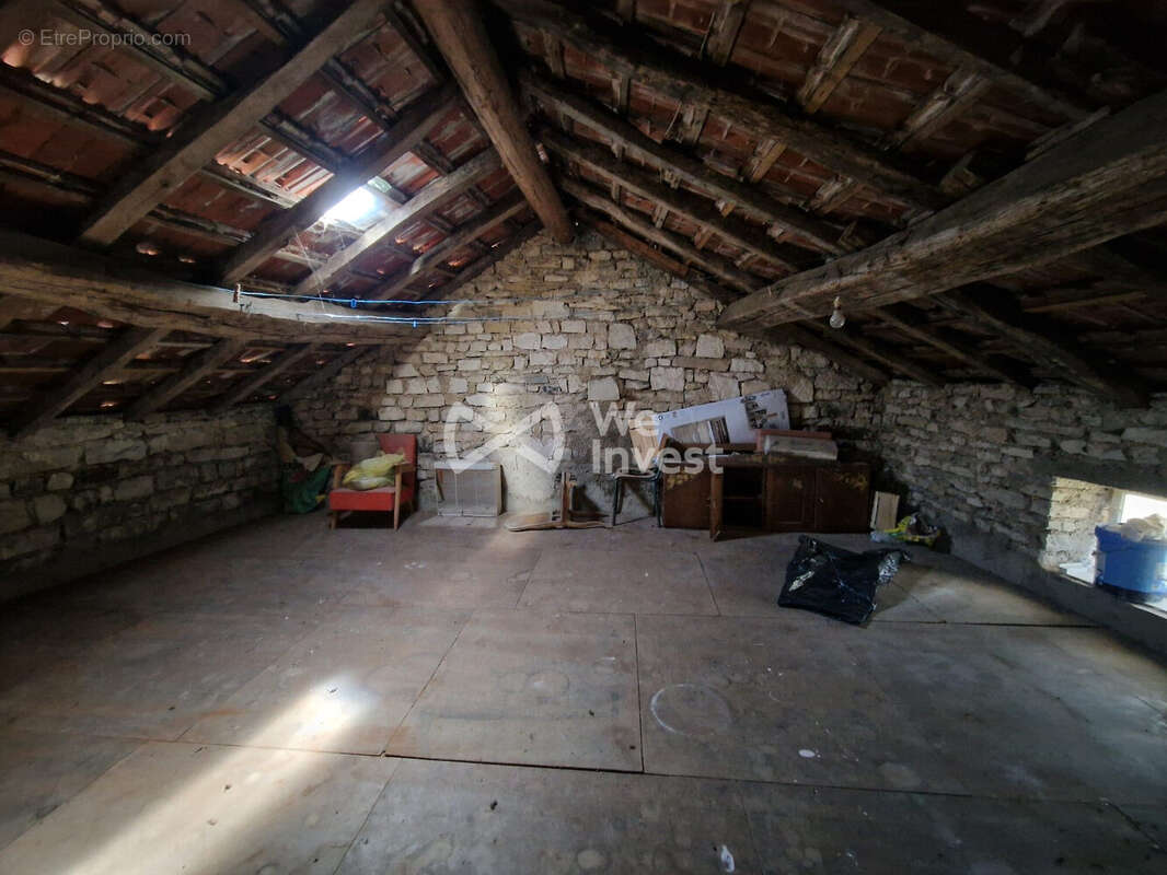 Maison à COUSSEY