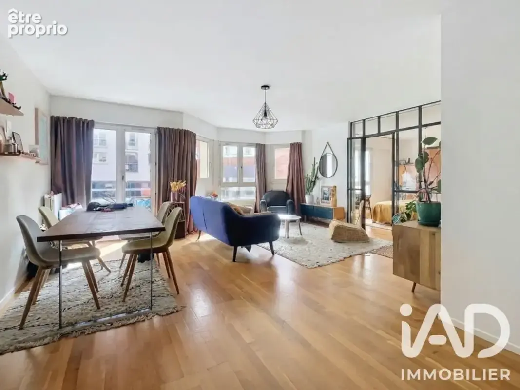 Photo 1 - Appartement à SURESNES