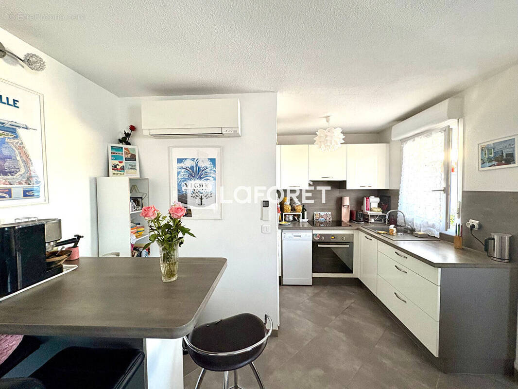 Appartement à LATTES