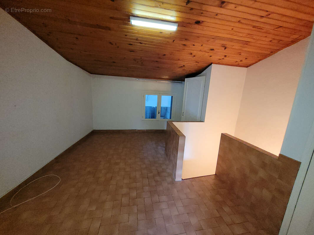 Maison à COURSAN