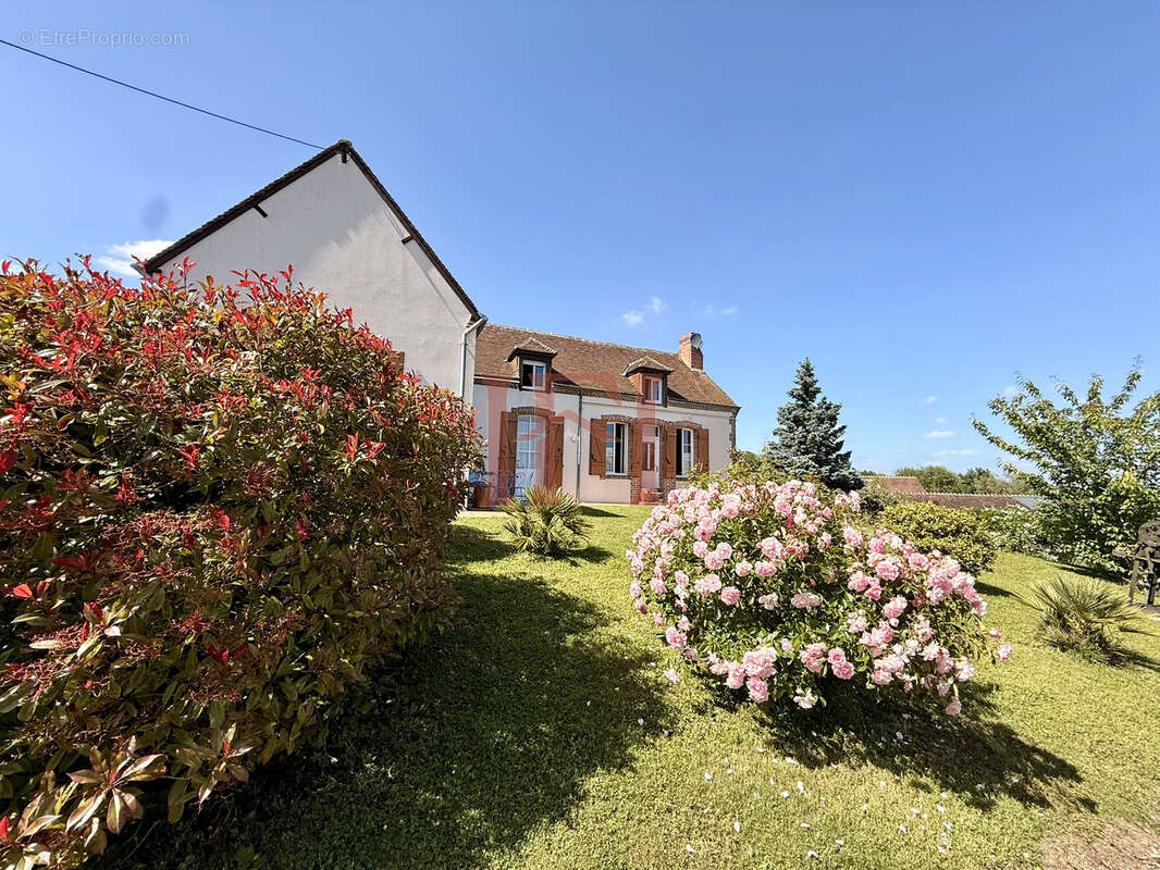 Maison à CLOYES-SUR-LE-LOIR
