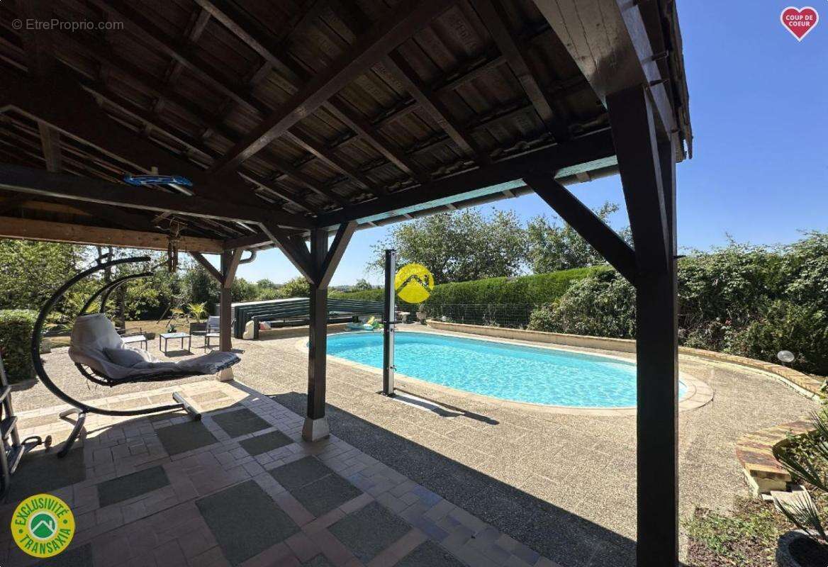 Maison à LA GUERCHE-SUR-L'AUBOIS