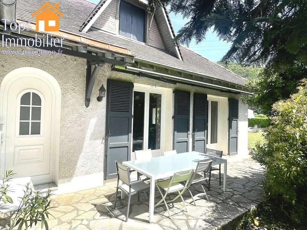 Maison à VILLEFRANCHE-DE-ROUERGUE