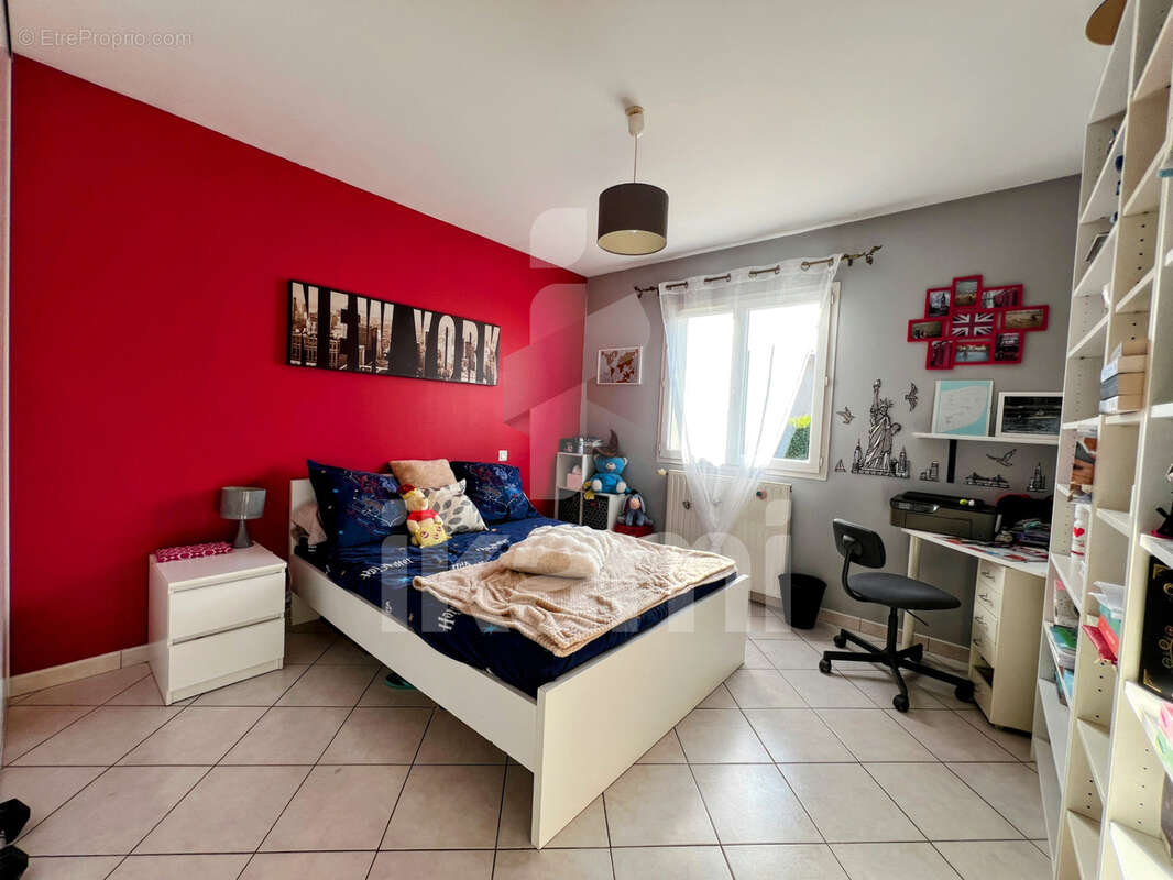 Maison à ROMANS-SUR-ISERE