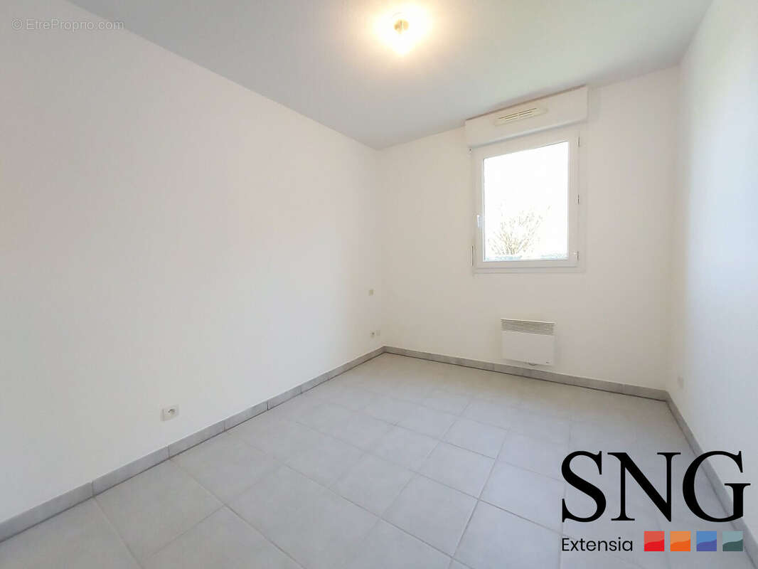 Appartement à CAZERES