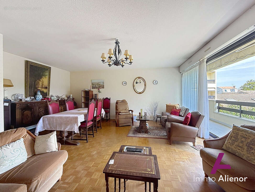 Appartement à BORDEAUX
