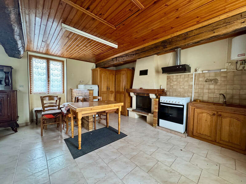 Maison à MORANNES