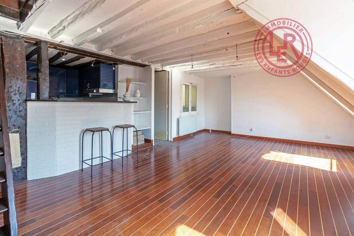 Appartement à PARIS-2E
