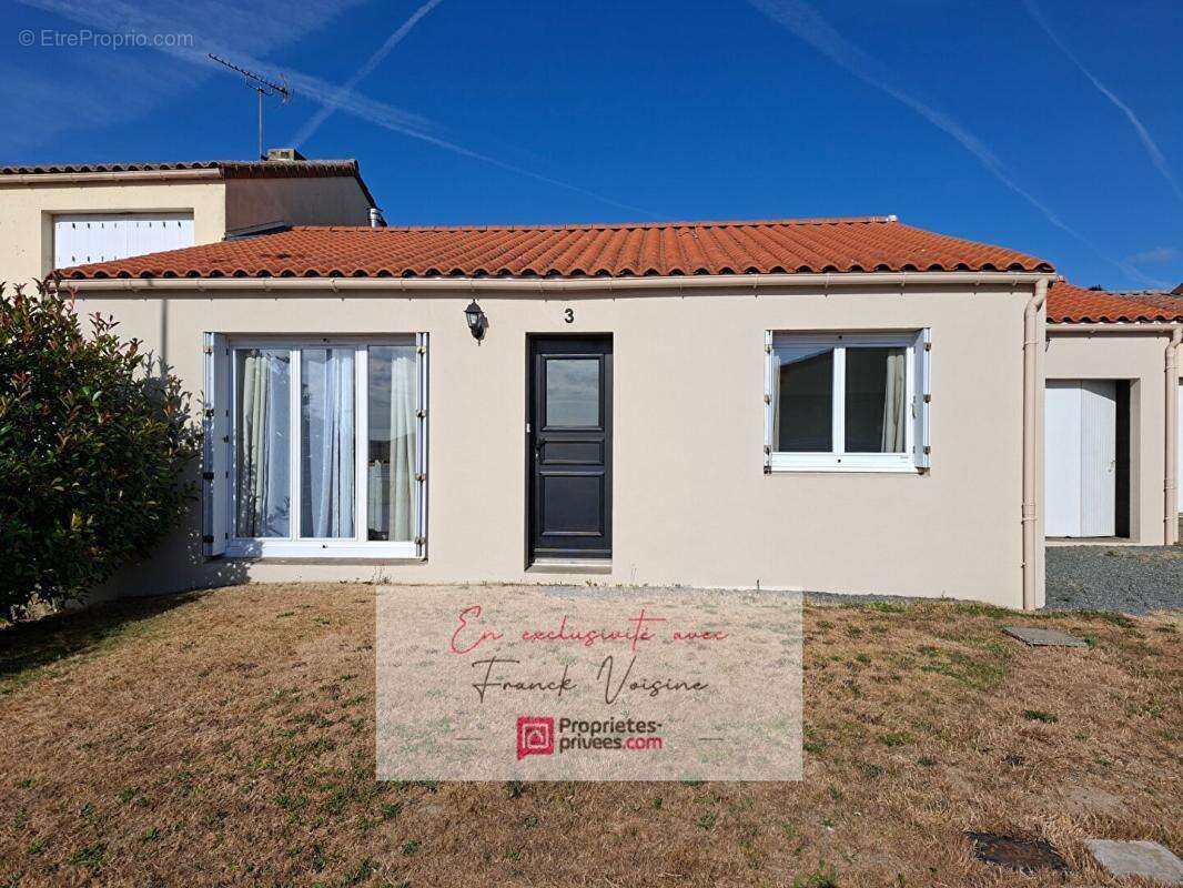 A VENDRE en Exclusivité aux Châtelliers Châteaumur, Sèvremont, maison de 68 m2 avec 1 chambre et 1 bureau sur une parcelle de 34 - photo 12