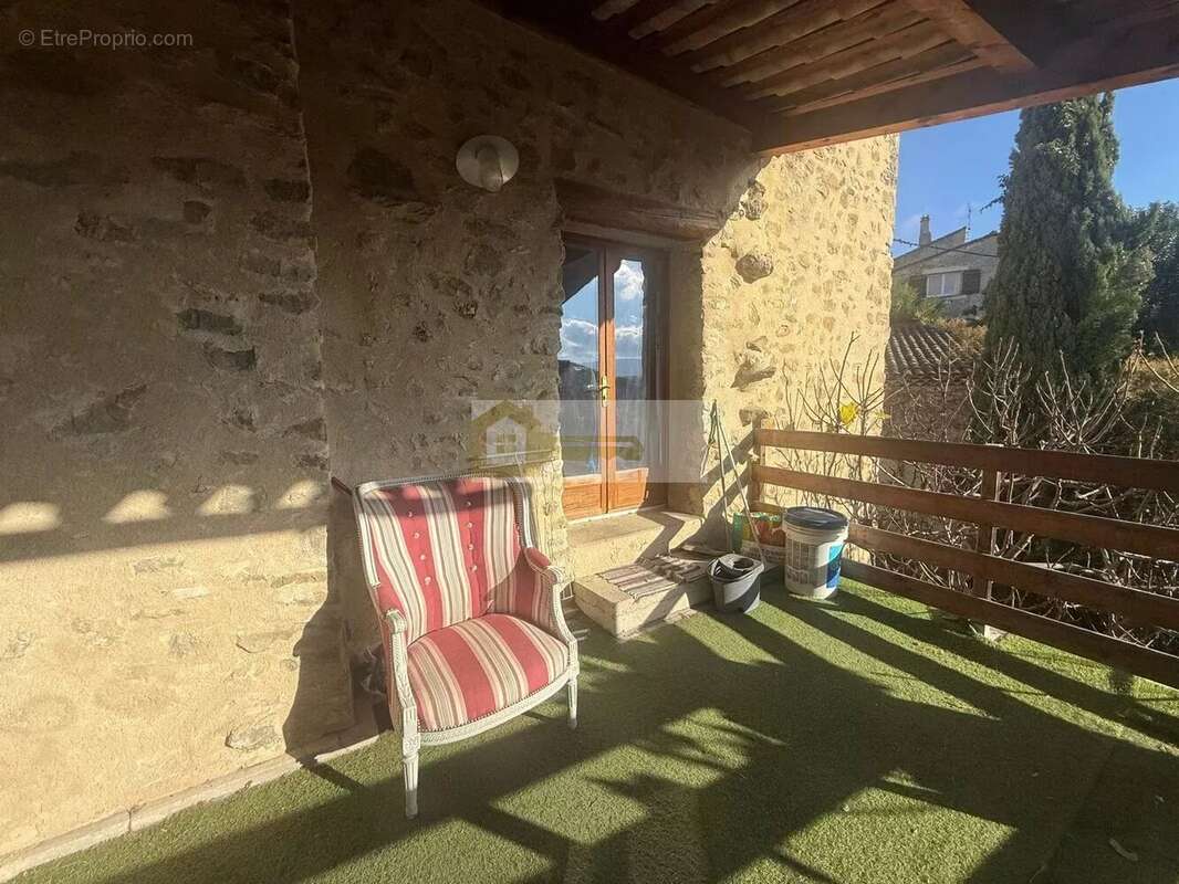 Appartement à PUY-SAINT-MARTIN