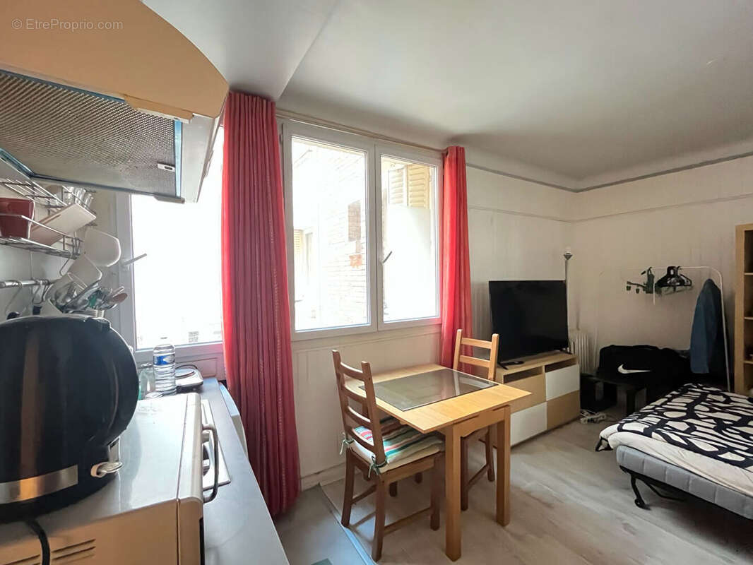 Appartement à PARIS-20E