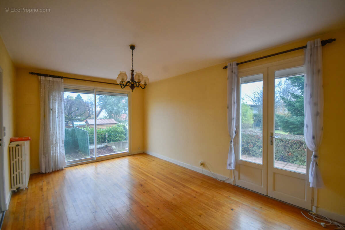 Maison à SAINTE-FLORINE