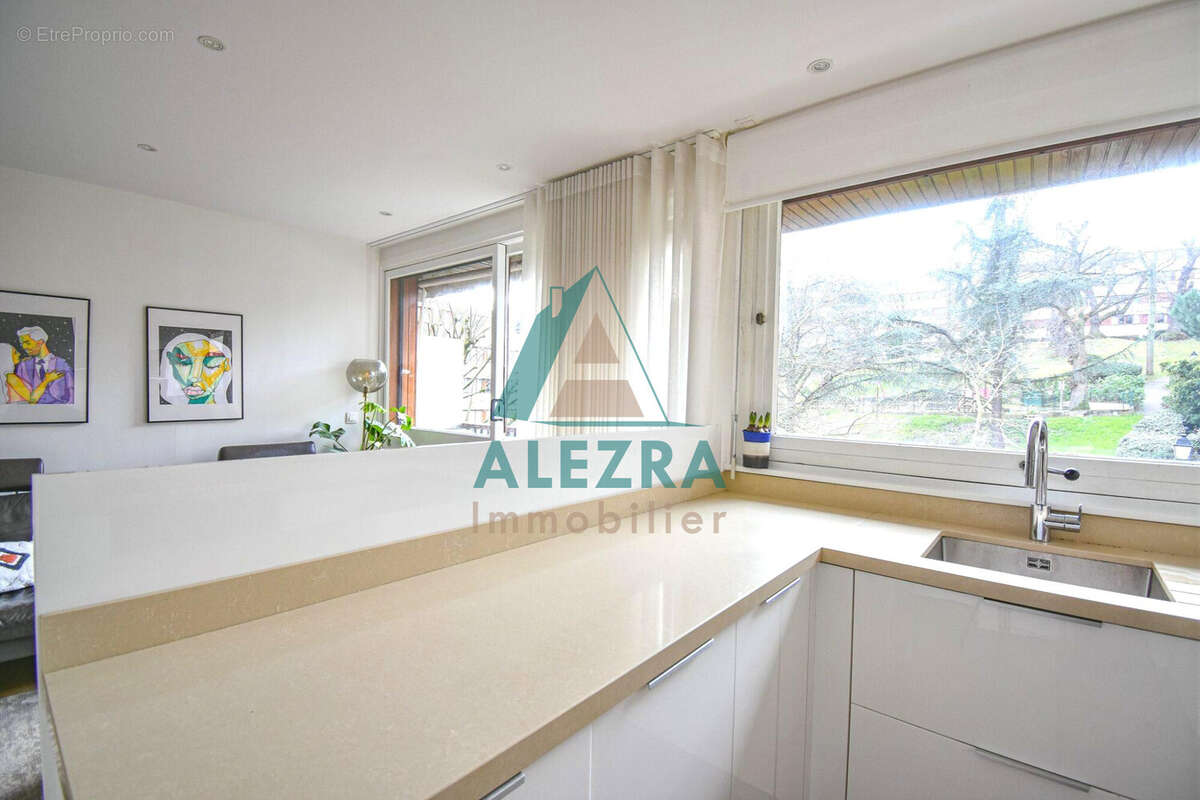 Appartement à LA CELLE-SAINT-CLOUD