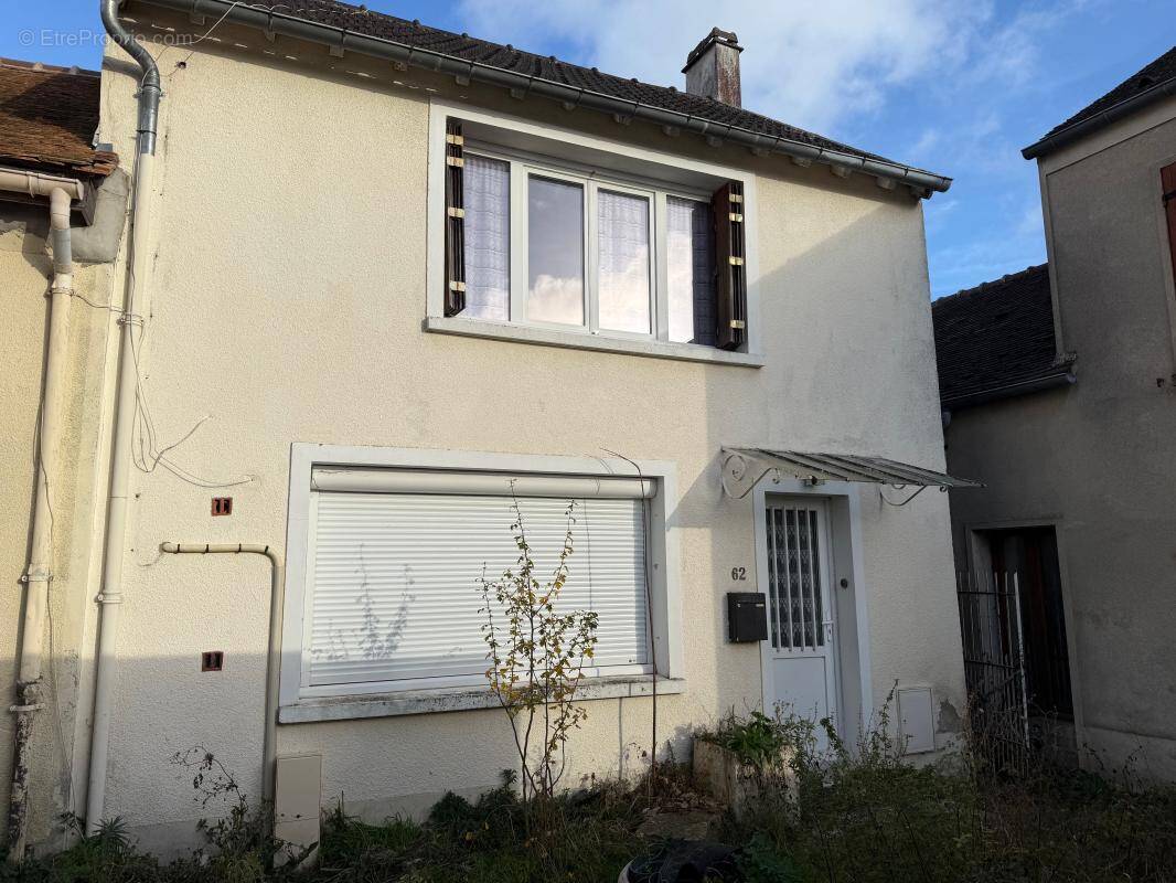 Maison à MARINES