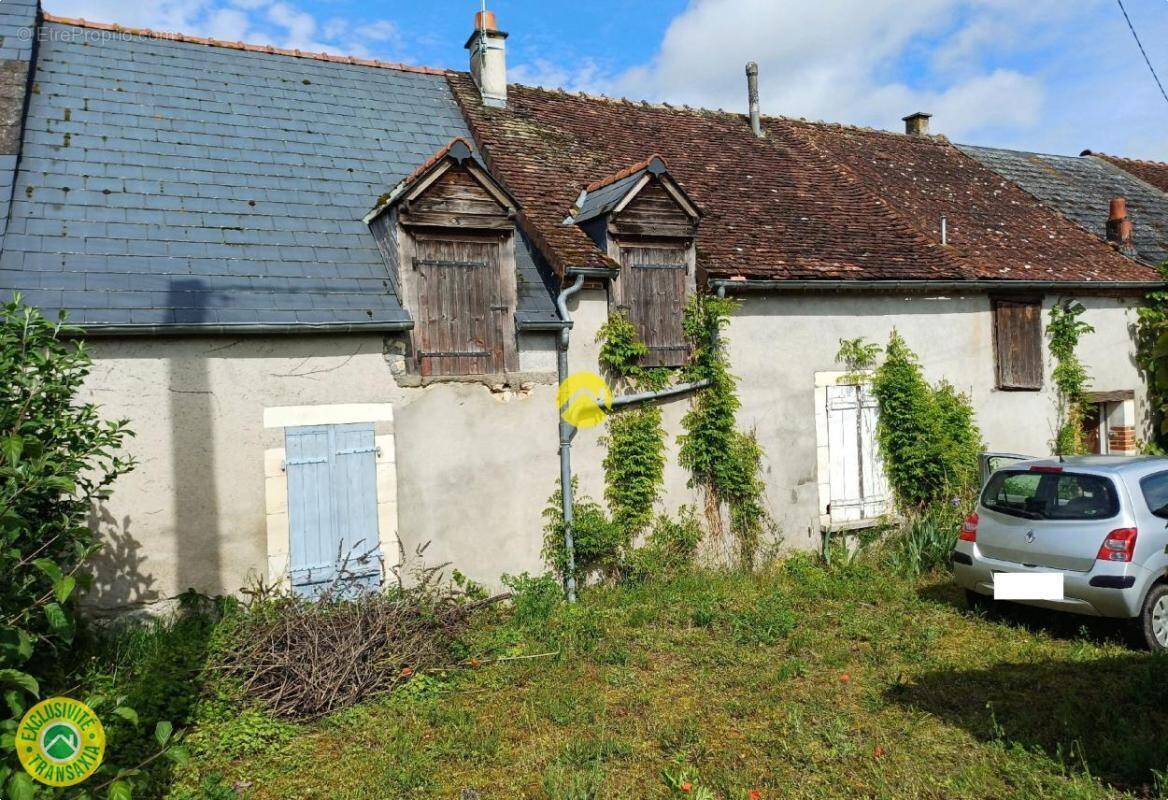 Maison à CHAROST