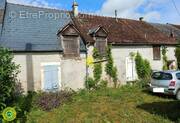 Maison à CHAROST