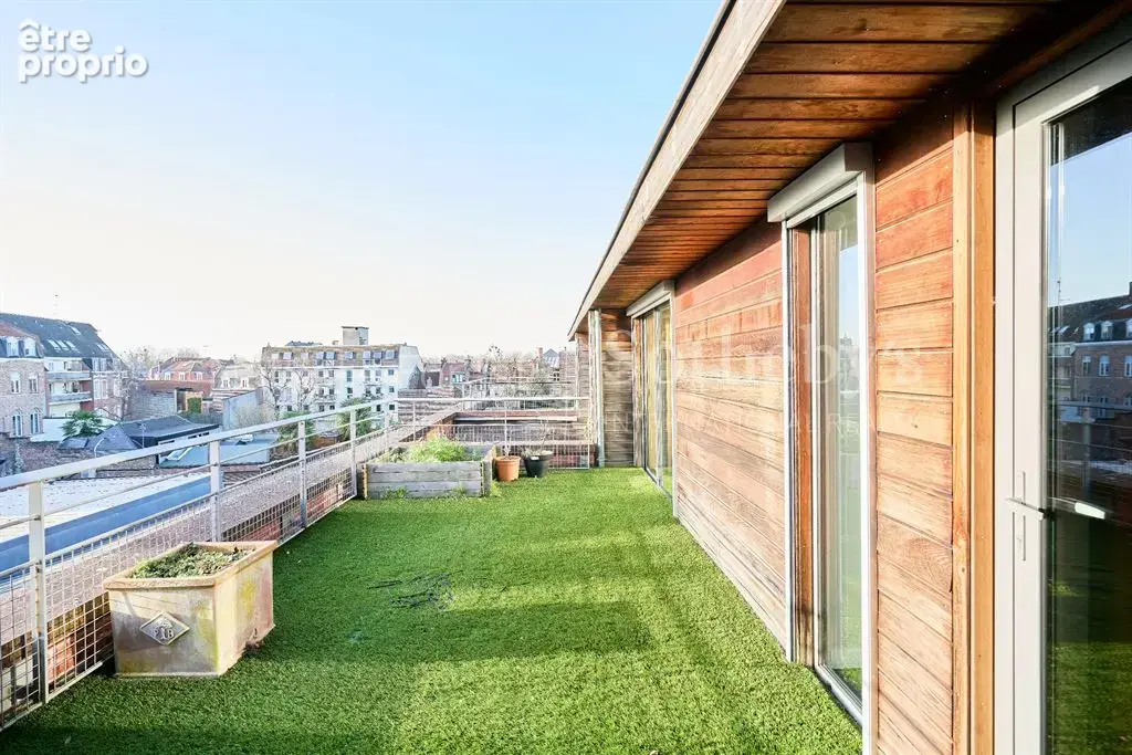 Vieux Lille , splendide Penthouse type 5 de 320 m2 , 3 terrasses , garage. - photo 16