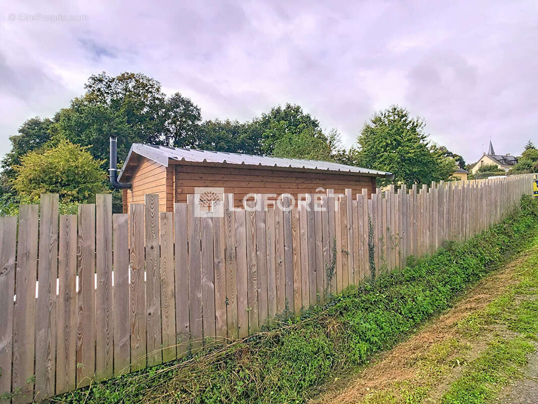 Terrain à CARENTOIR