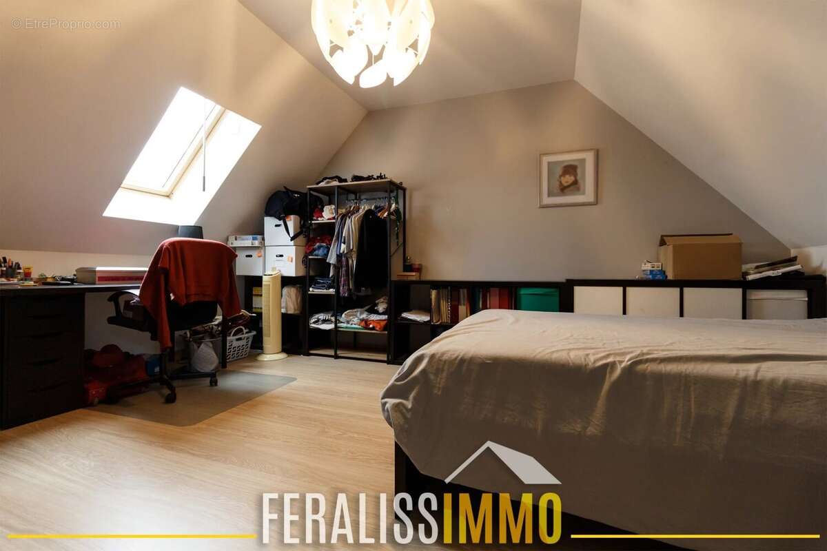 Maison à NEUVILLE-SUR-OISE