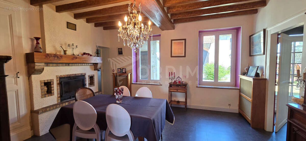 Maison de caractère 5 chambres avec dépendances et grand terrain - photo 6