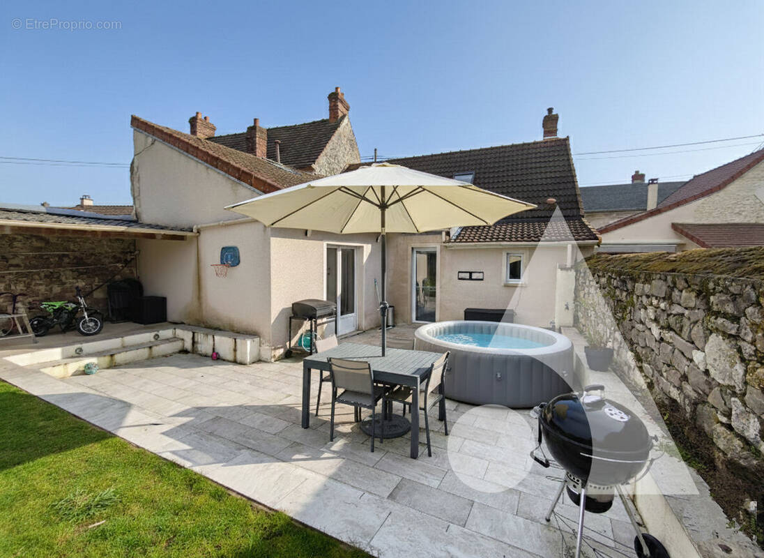 Maison à CREPY-EN-VALOIS