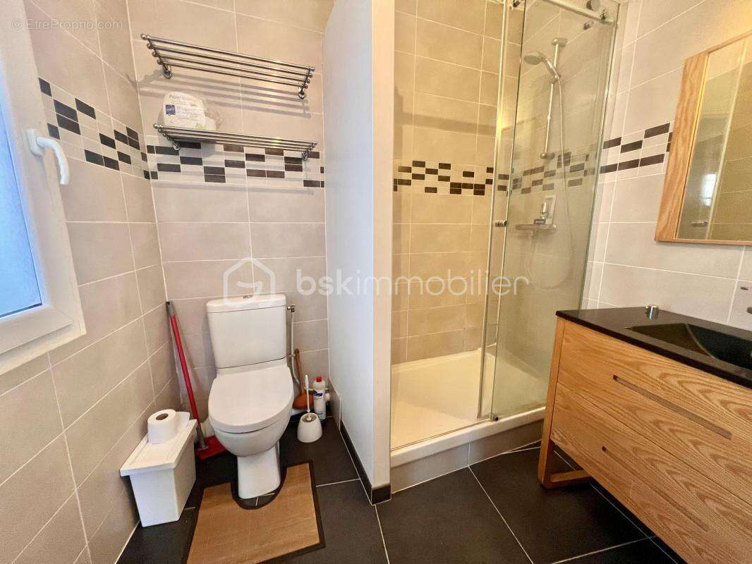 Appartement à PARIS-19E