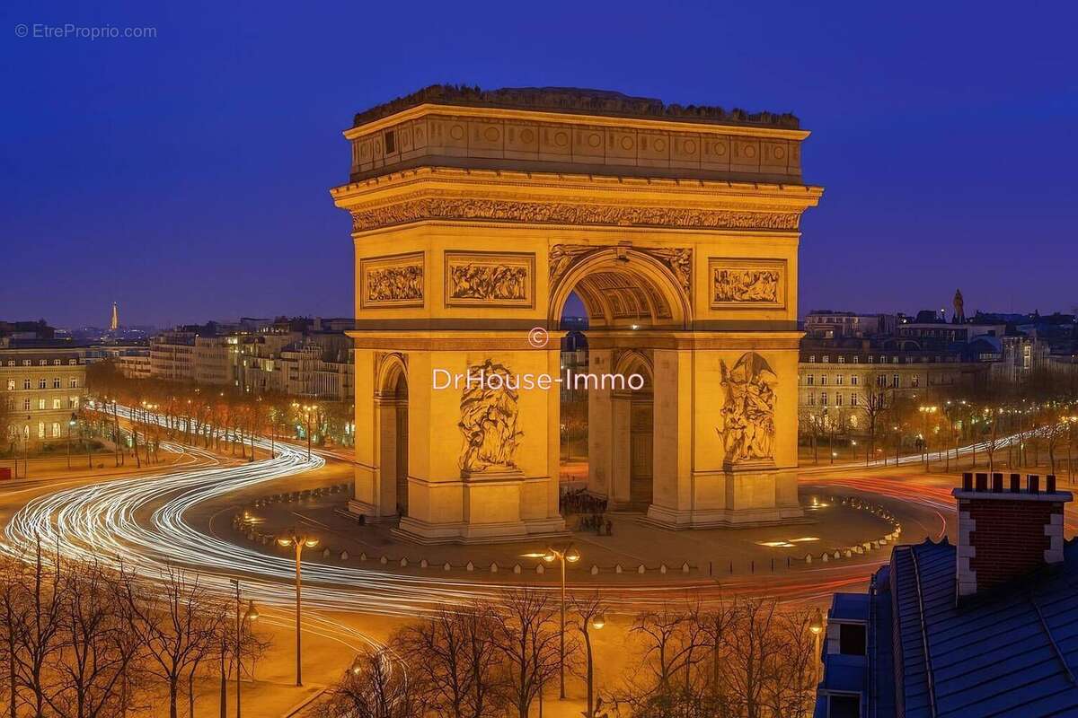 Appartement à PARIS-17E