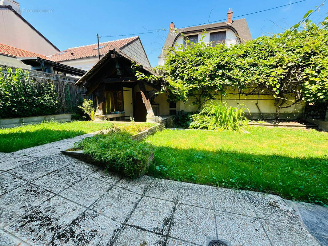 Maison à MONTREUIL