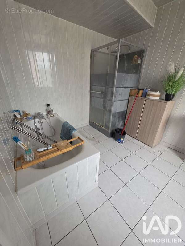 Commerce 355 m² à Verneuil  - photo 9