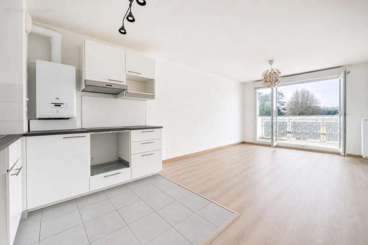 Appartement lumineux traversant 2 pièces 2 extérieurs à Persan - photo 7