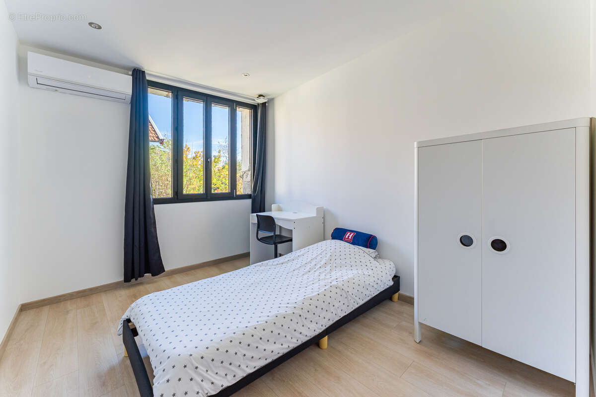 Maison à VILLEURBANNE