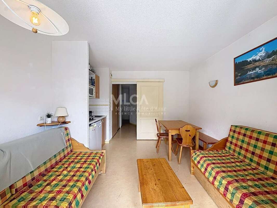 Appartement à SAINT-ETIENNE-DE-TINEE