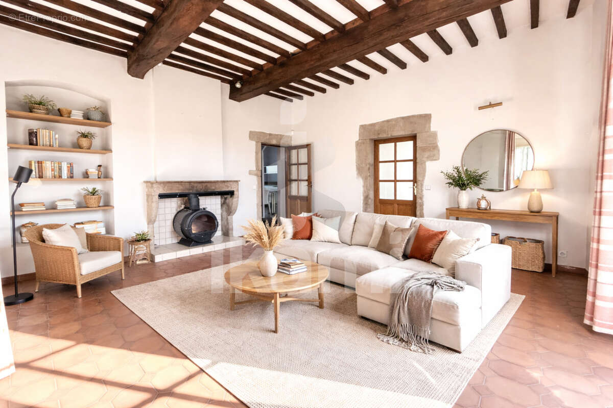 Maison à CHATEAUNEUF-DE-GALAURE