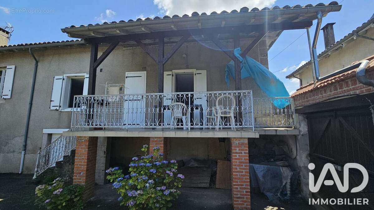 Maison 100 m² à Maurs  - photo 3