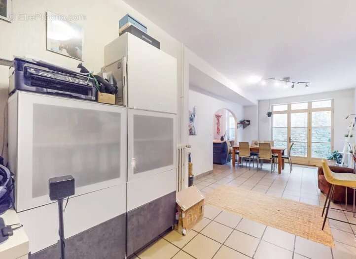 Maison à COURTHEZON