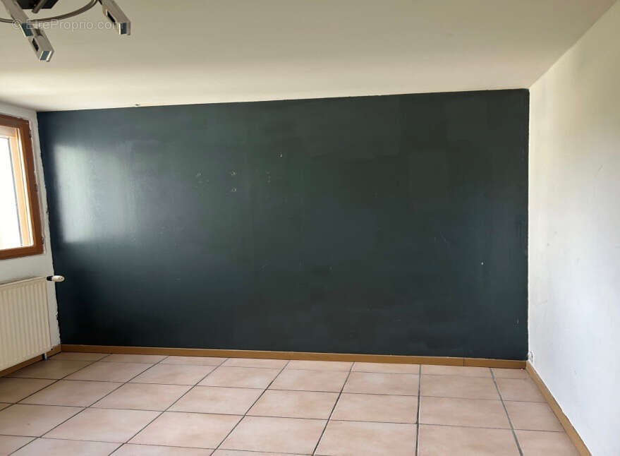 Maison à SAINT-PIERRE-LES-NEMOURS